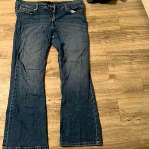 mid rise bootcut jeans levi’s for 10$